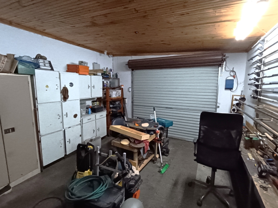 2 Bedroom Property for Sale in Noorsekloof Eastern Cape